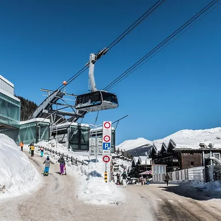 Cristal - Swiss Riders Hotel 3*