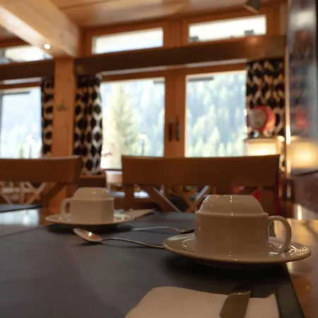 Cristal - Swiss Riders 3*