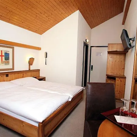 Cristal - Swiss Riders 3*