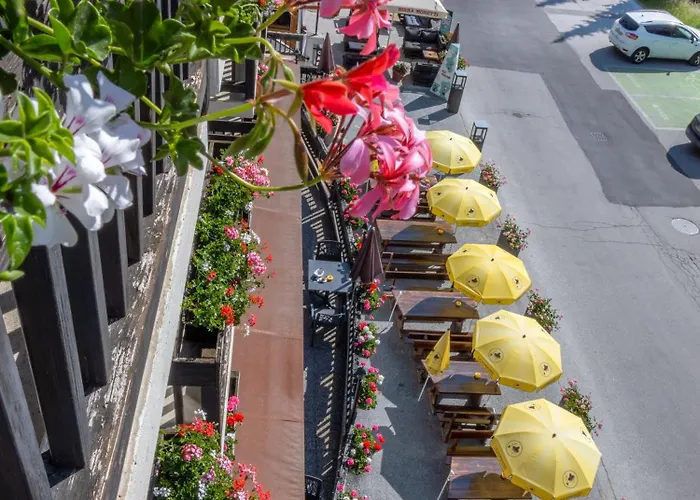 Hotel Cristal - Swiss Riders