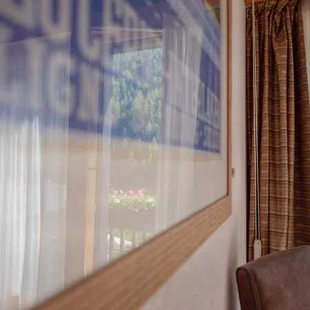 Hotel Cristal - Swiss Riders Grimentz