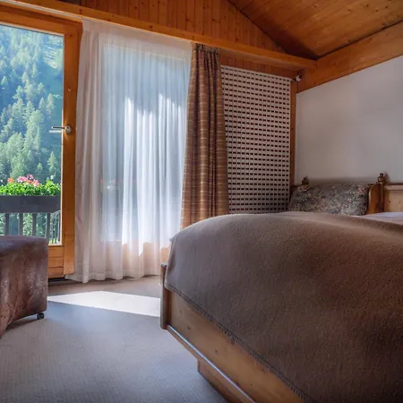 Cristal - Swiss Riders Hotel