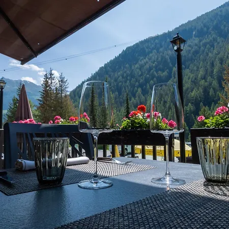 Cristal - Swiss Riders 3*