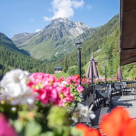 Cristal - Swiss Riders 3*